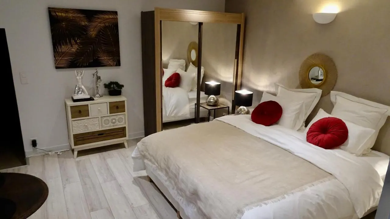 Studio Suquet 1 Cannes France